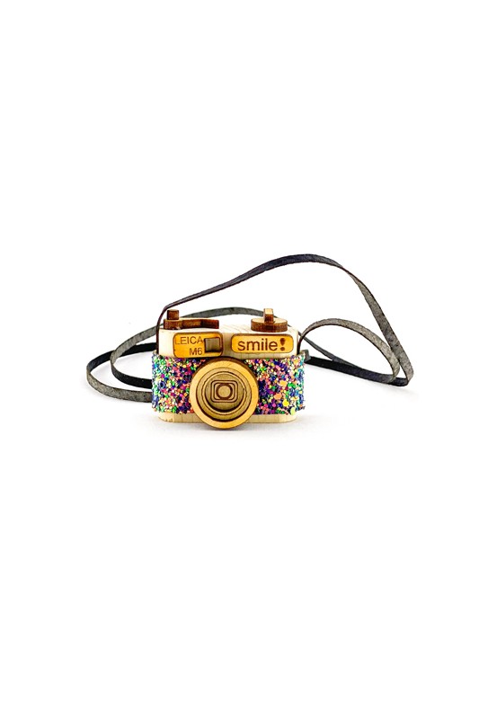 گردنبند چوبی مدل دوربین عکاسی