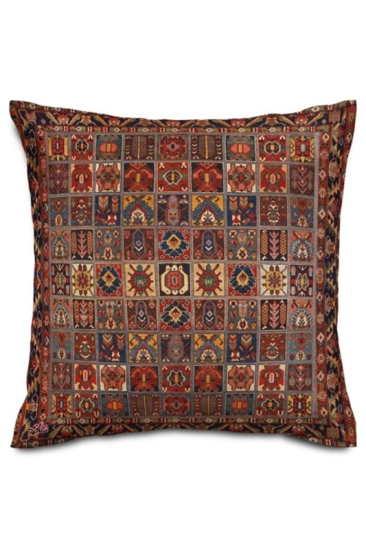 کوسن مخمل خشتی