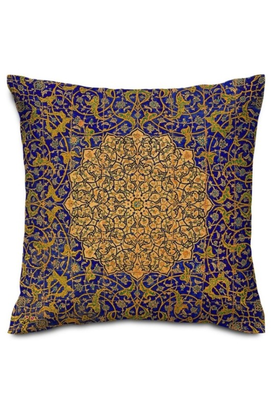 کوسن مخمل زرین