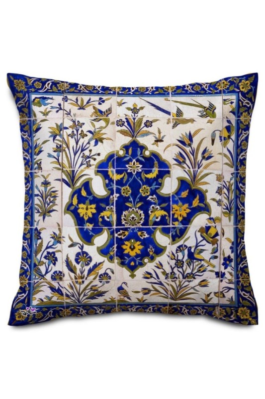 کوسن مخمل پرستو